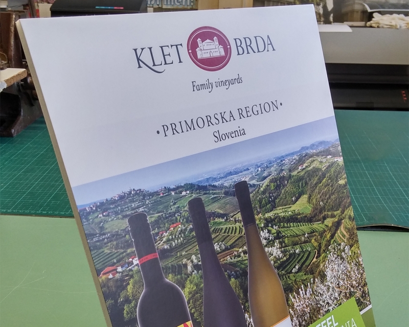 Reklamna stojala in mobilni marketing - copigraf.si